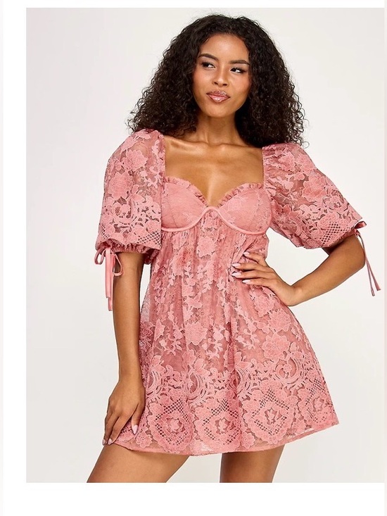 Seri and code Dresses & Skirts - Romantic Lace Puff-Sleeve Blouse in Dusty Rose